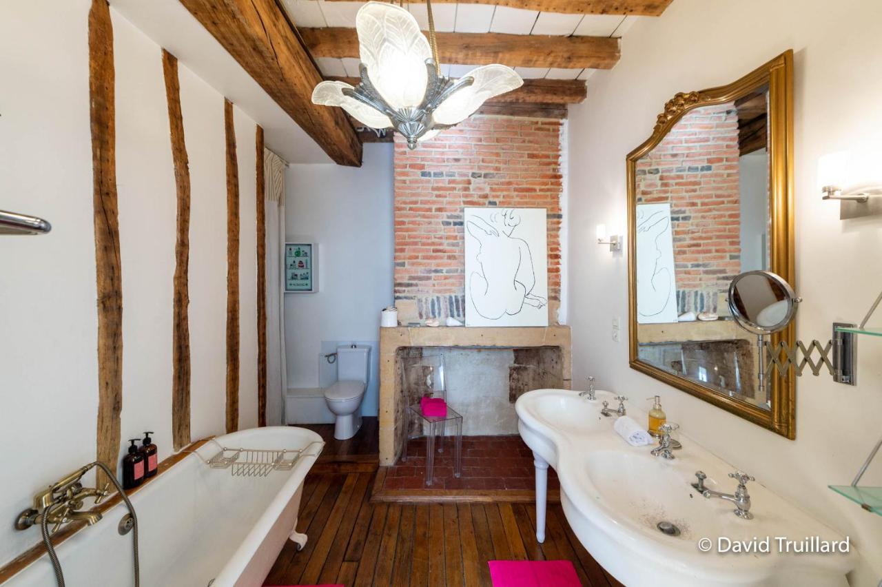 Suite Mana Ohana - Luxe Et Authenticite A 2 Pas De La Place Ducale Avec Parking Prive Charleville-Mezieres Luaran gambar