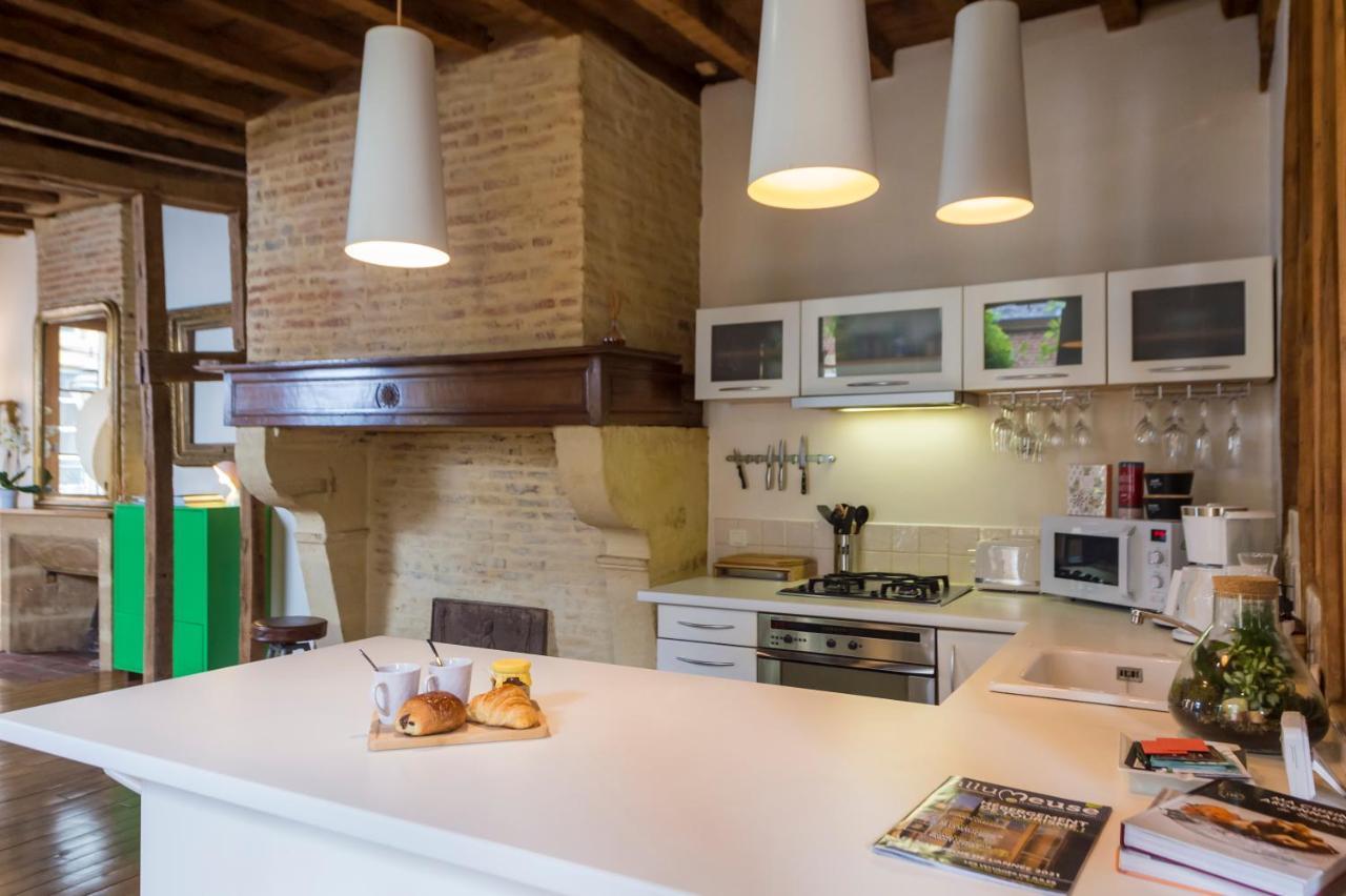 Suite Mana Ohana - Luxe Et Authenticite A 2 Pas De La Place Ducale Avec Parking Prive Charleville-Mezieres Luaran gambar