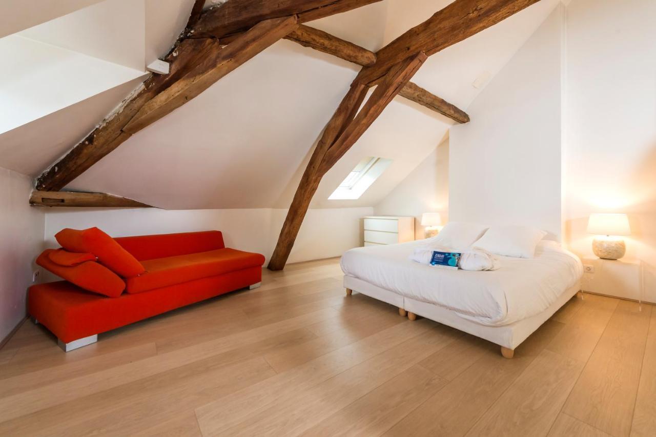 Suite Mana Ohana - Luxe Et Authenticite A 2 Pas De La Place Ducale Avec Parking Prive Charleville-Mezieres Luaran gambar