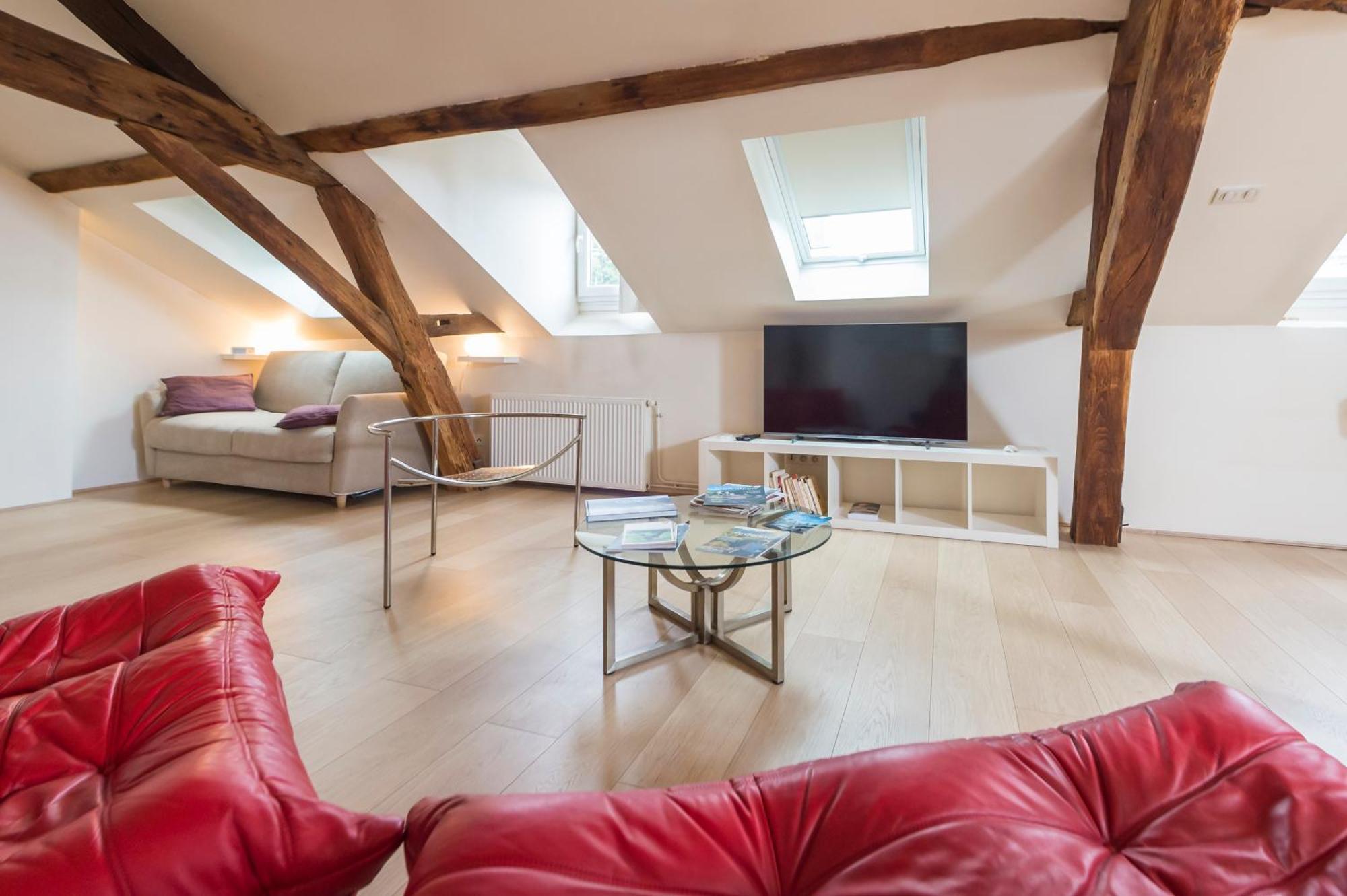 Suite Mana Ohana - Luxe Et Authenticite A 2 Pas De La Place Ducale Avec Parking Prive Charleville-Mezieres Luaran gambar