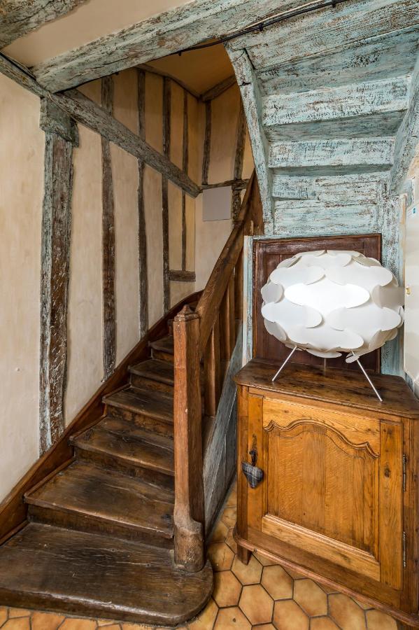 Suite Mana Ohana - Luxe Et Authenticite A 2 Pas De La Place Ducale Avec Parking Prive Charleville-Mezieres Luaran gambar