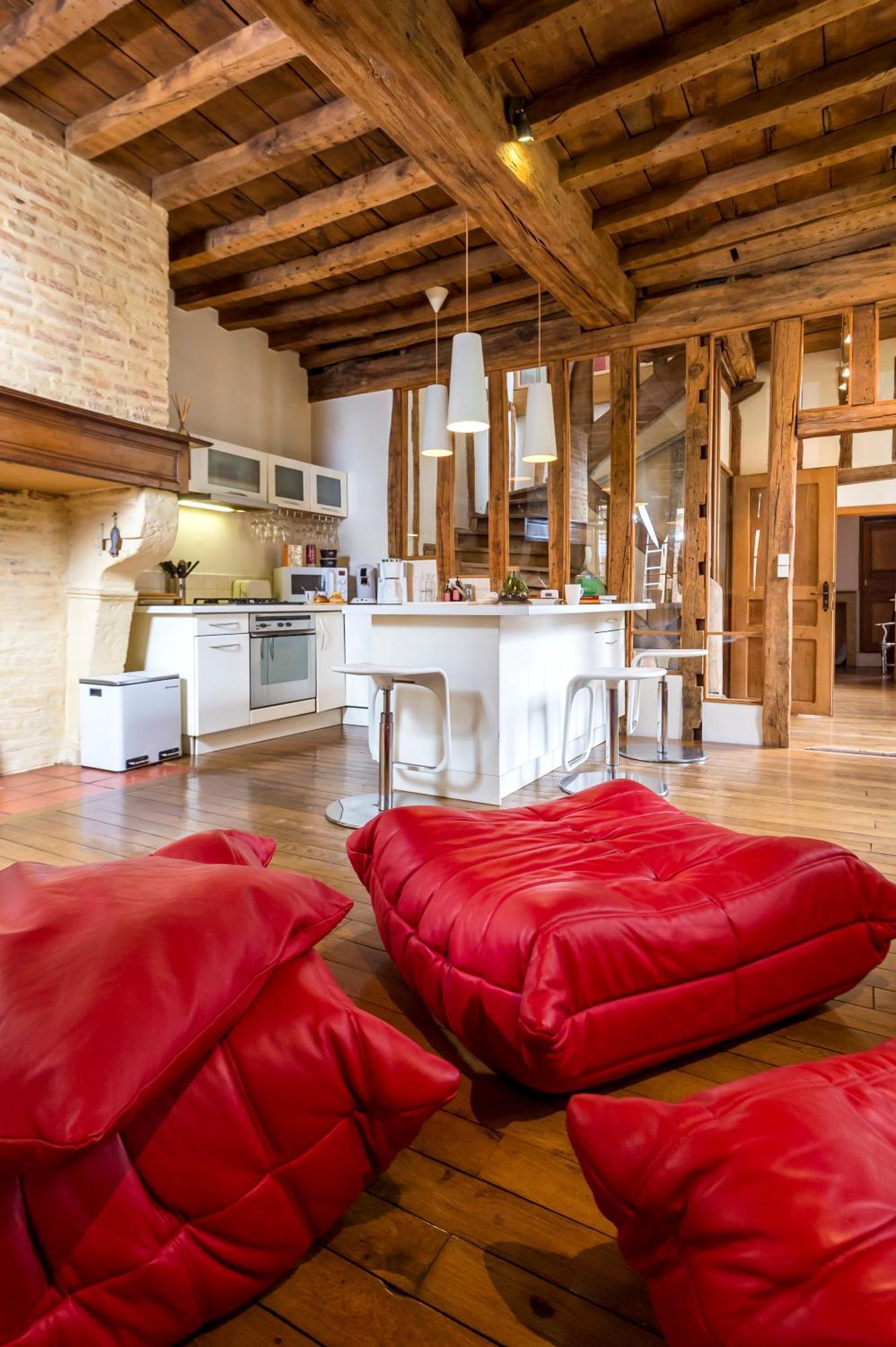 Suite Mana Ohana - Luxe Et Authenticite A 2 Pas De La Place Ducale Avec Parking Prive Charleville-Mezieres Luaran gambar